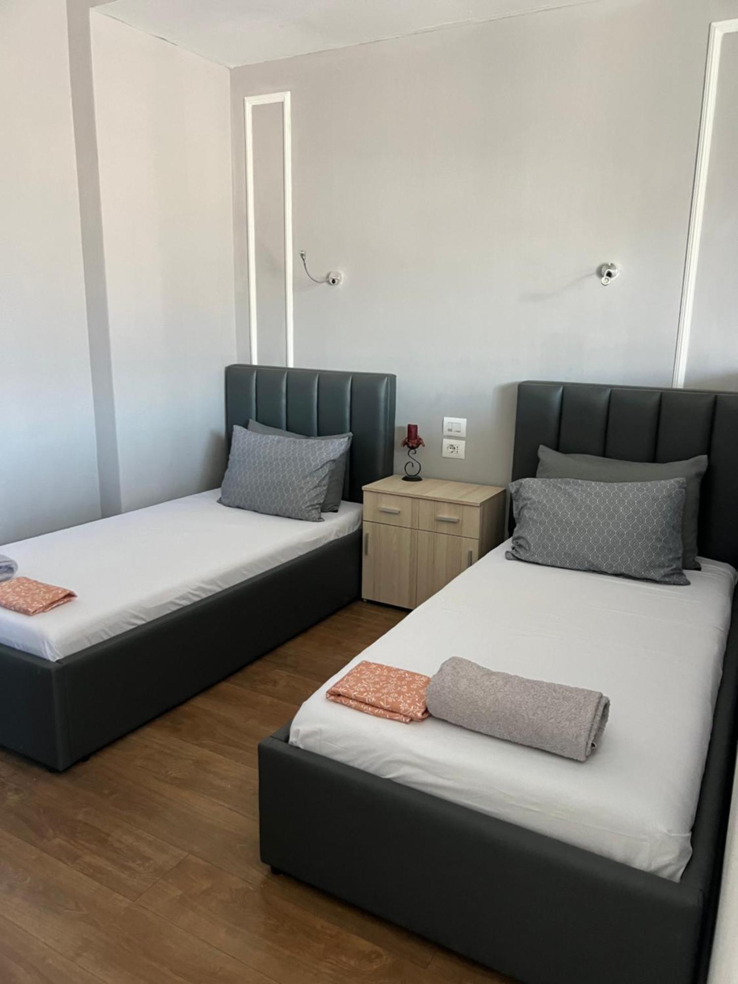 City Centre Rooms 4R Shkodër Buitenkant foto